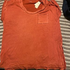 Arie (by American eagle) small red sleeveless shirt with pocket